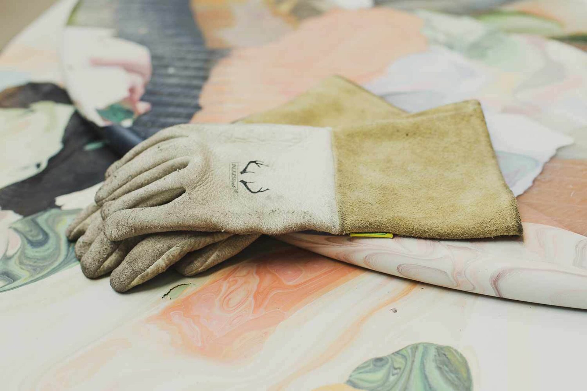 Kooij gloves meltingpot table recycled plastic workshop